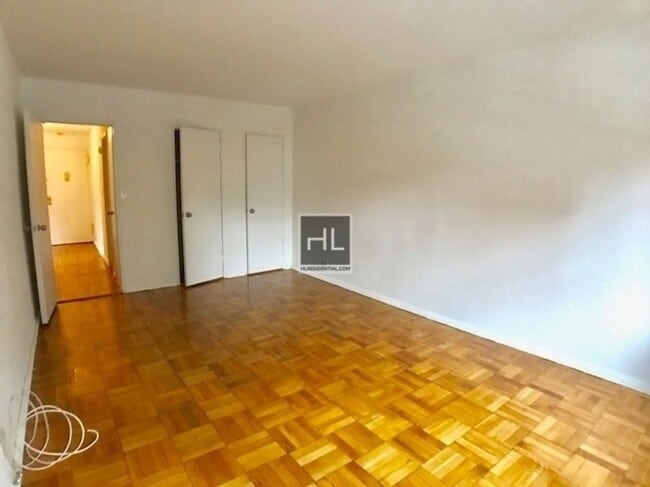 EAST 35 STREET in New York, NY - Building Photo - Building Photo