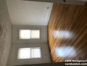 24 Pond St in Boston, MA - Building Photo - Building Photo