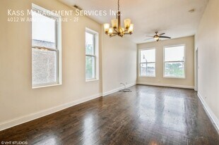 4012 W Armitage Ave in Chicago, IL - Building Photo
