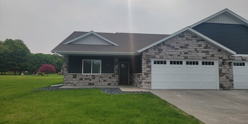 2622 Ridgewood St Photo