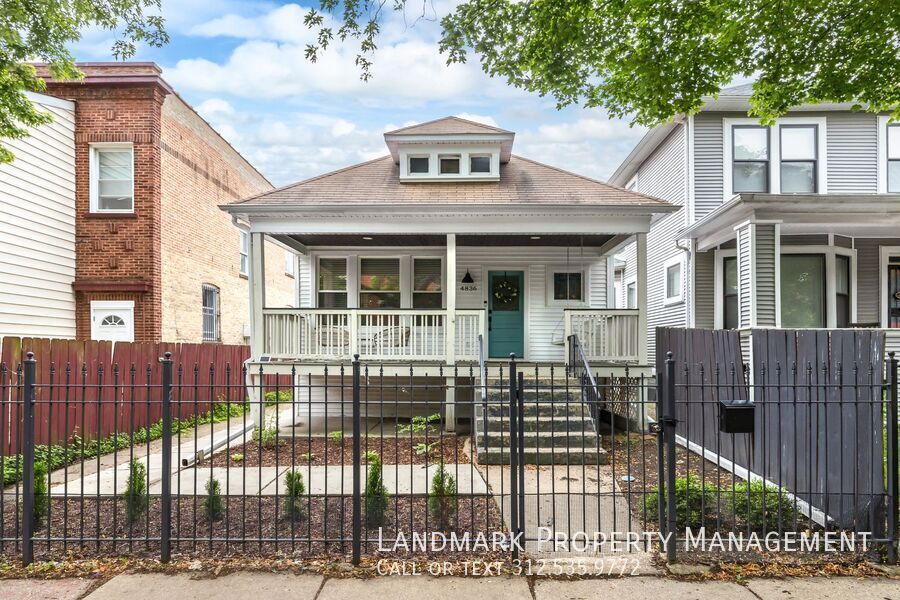 4836 N Albany Ave in Chicago, IL - Building Photo