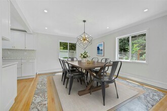 77 Greenwood Ln in White Plains, NY - Building Photo - Building Photo