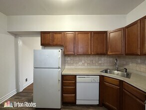 3722 N Sheffield Ave, Unit J06W in Chicago, IL - Building Photo - Building Photo