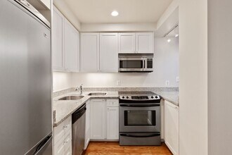 1314 Massachusetts Ave NW in Washington, DC - Building Photo - Building Photo