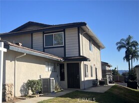 3535 20th St in Highland, CA - Building Photo