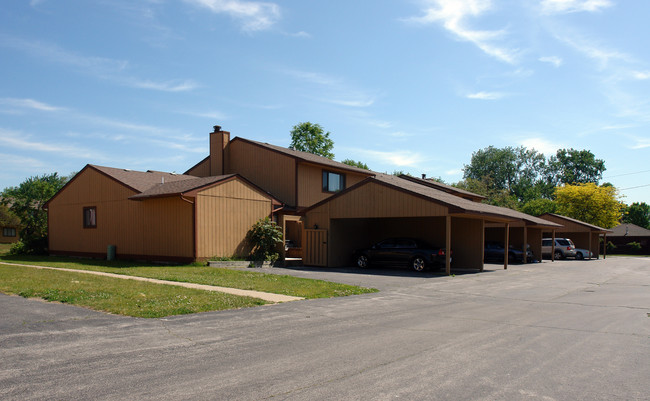 Last Farm Townhouses in Toledo, OH - Foto de edificio - Building Photo