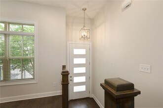 4231 Deming Cir in Sandy Springs, GA - Building Photo - Building Photo
