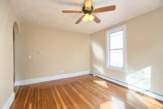 15 Simon St in Beverly, MA - Building Photo - Building Photo