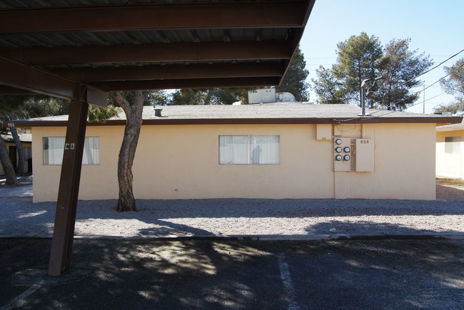 La Esperanza Apartments in North Las Vegas, NV - Building Photo - Building Photo