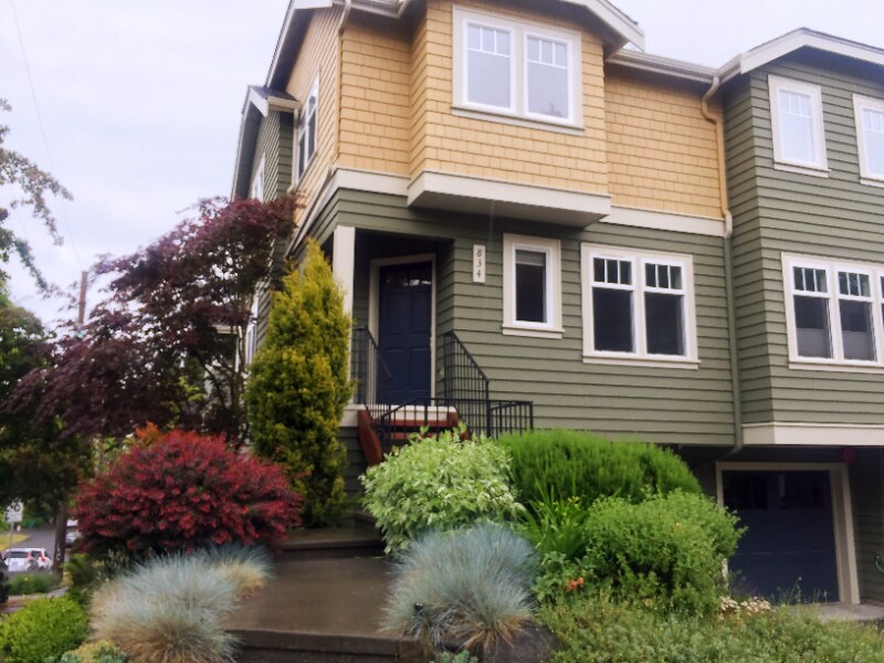 834 34th Ave in Seattle, WA - Building Photo