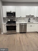 2840 W Girard Ave in Philadelphia, PA - Building Photo - Building Photo