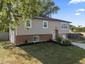 299 Lombard Rd in Columbus, OH - Building Photo - Building Photo