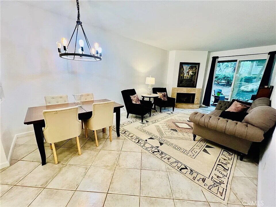 3710 S Bear St in Santa Ana, CA - Building Photo