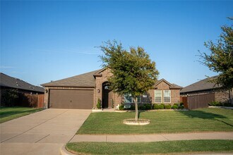 1119 Waterscape Blvd in Royse City, TX - Foto de edificio - Building Photo