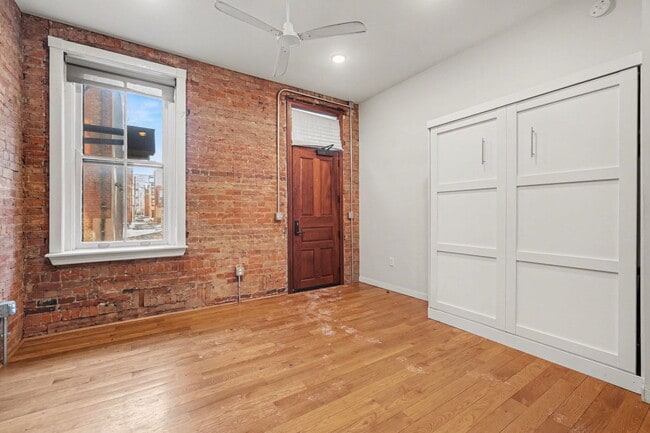 26 E 14th St in Cincinnati, OH - Building Photo - Building Photo