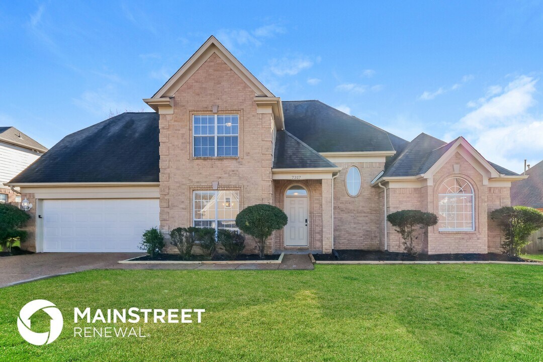7317 Pinnacle Farms Dr in Memphis, TN - Foto de edificio