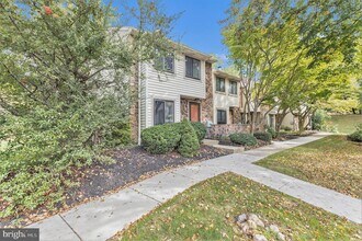 18 Flintlock Ln in Chesterbrook, PA - Building Photo - Building Photo