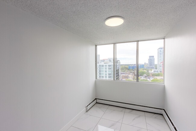 Signature Tower in Edmonton, AB - Building Photo - Building Photo