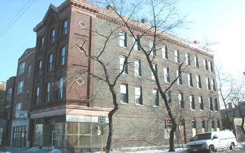 1925 W Division St in Chicago, IL - Building Photo - Building Photo