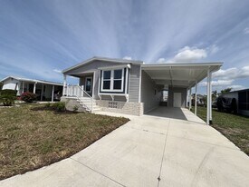 937 W Questa Ave in Venice, FL - Building Photo