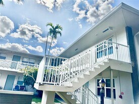 3500 Harrison St in Hollywood, FL - Building Photo