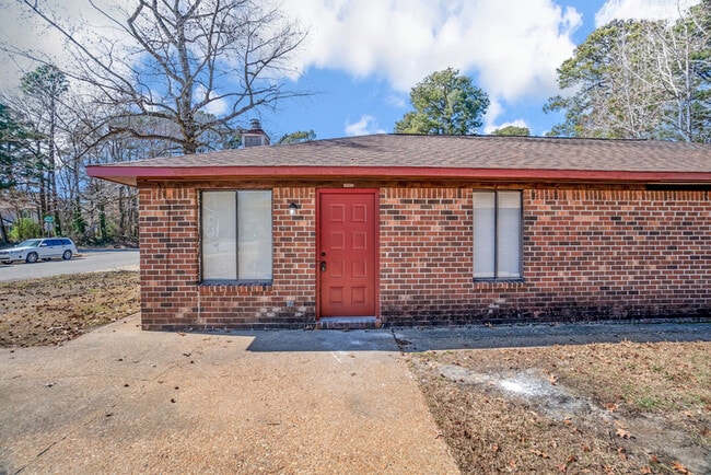 property at 3562 Bancroft Dr