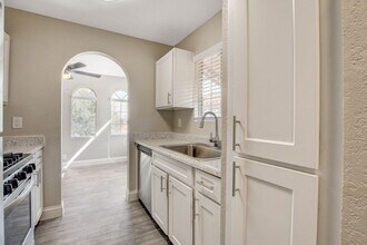 Artisan Apartments in Las Vegas, NV - Foto de edificio - Building Photo