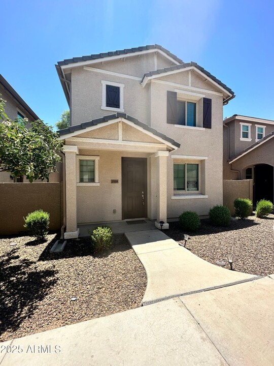 2538 N 73rd Dr in Phoenix, AZ - Building Photo
