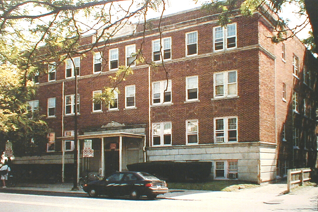 332 E William St in Ann Arbor, MI - Building Photo