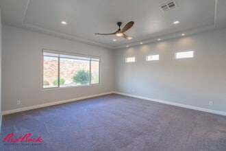 823 N Sandy Talus Dr in Washington, UT - Building Photo - Building Photo