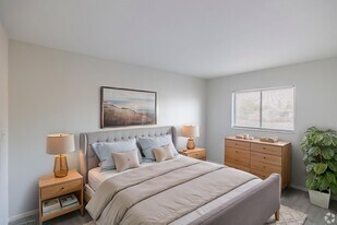 The Meridian at 2825 in Ft. Myers, FL - Building Photo