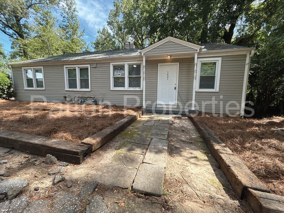 4300-14302 Wentworth Dr in Columbia, SC - Building Photo