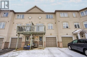 10 Post Oak Dr in Richmond Hill, ON - Building Photo - Building Photo
