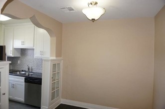1712 N Indiana Ave-Unit -6 in Oklahoma City, OK - Foto de edificio - Building Photo