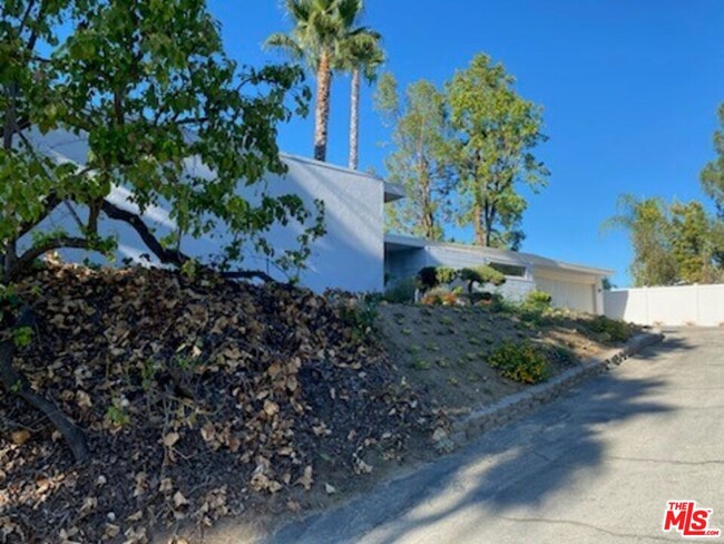 4014 Rogen Dr in Los Angeles, CA - Building Photo - Building Photo