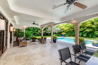 174 Isla Dorada Blvd in Coral Gables, FL - Building Photo - Building Photo