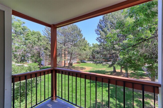 8625 Clay St, Unit #230 in Westminster, CO - Foto de edificio - Building Photo
