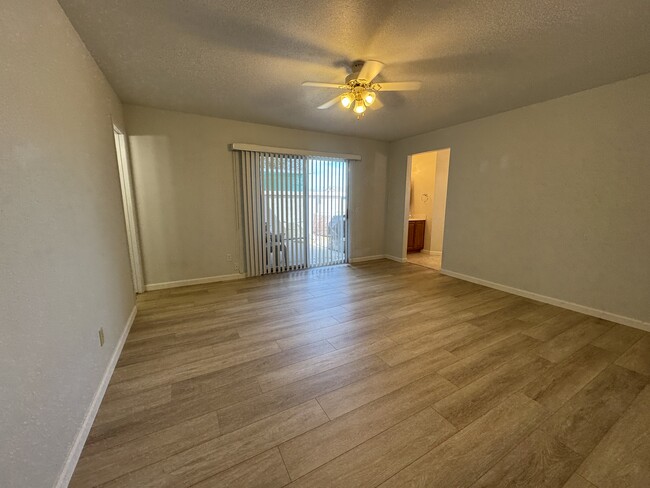 1122 Avenida de las Estrellas in Bullhead City, AZ - Building Photo - Building Photo