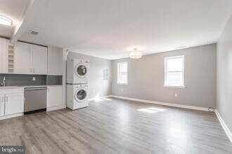 515 W Girard Ave in Philadelphia, PA - Building Photo - Building Photo