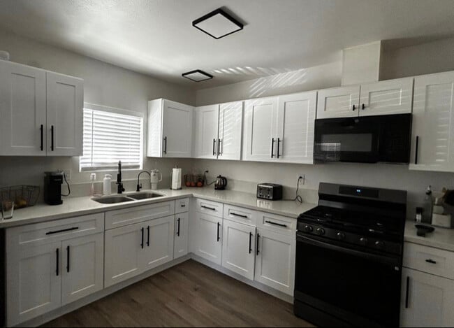 1161 Pennsylvania Ave in Beaumont, CA - Building Photo - Building Photo