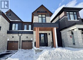 2978 Seagrass St in Pickering, ON - Building Photo