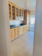 17529 Lanark St in Los Angeles, CA - Building Photo - Building Photo