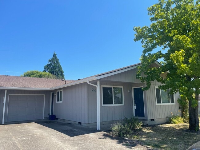 property at 225 S 10th St