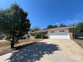 11510 Powder Mill Trail in Austin, TX - Building Photo - Building Photo