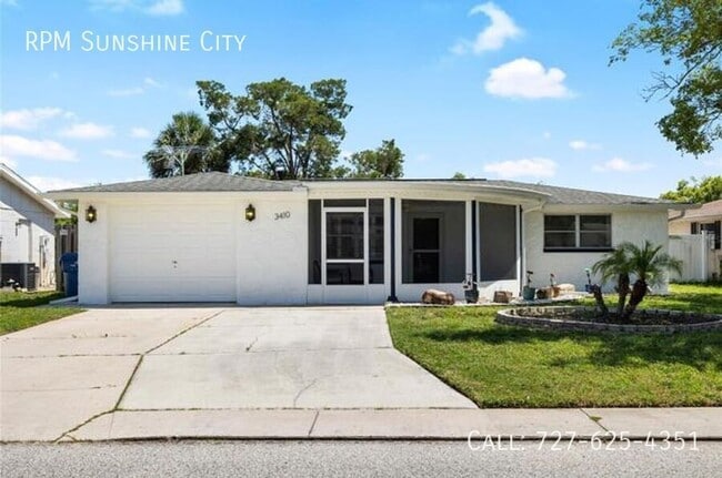 3410 Allandale Dr in Holiday, FL - Building Photo - Building Photo