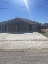 175 Stillhouse Rd in Gatesville, TX - Building Photo