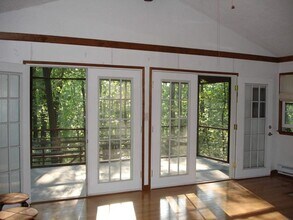 410 Mount Oriole Lane in Linden, VA - Building Photo - Building Photo