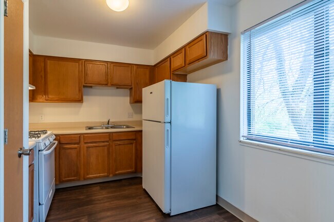 Oak Meadows in Albion, MI - Foto de edificio - Interior Photo