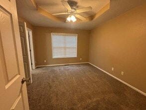 367 Evergreen Dr in Lake Ozark, MO - Building Photo - Building Photo