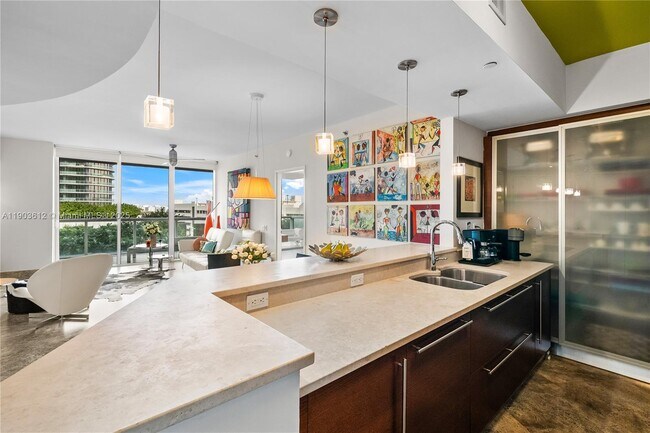 450 Alton Rd in Miami Beach, FL - Building Photo - Building Photo